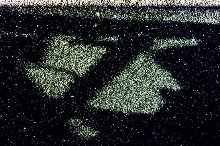 Abstract * Am Horizont zeigt sich ein Licht